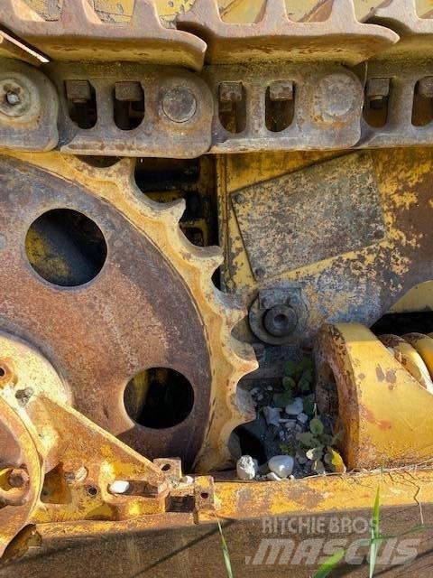 CAT 951 C Lánctalpas homlokrakodók