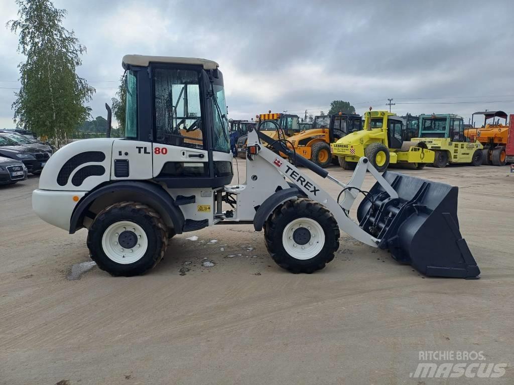 Terex TL 80 Gumikerekes homlokrakodók