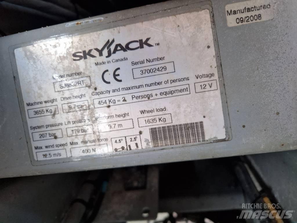 SkyJack SJ 6832 RT Ollós emelők