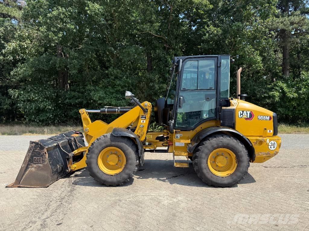 CAT 908 Gumikerekes homlokrakodók