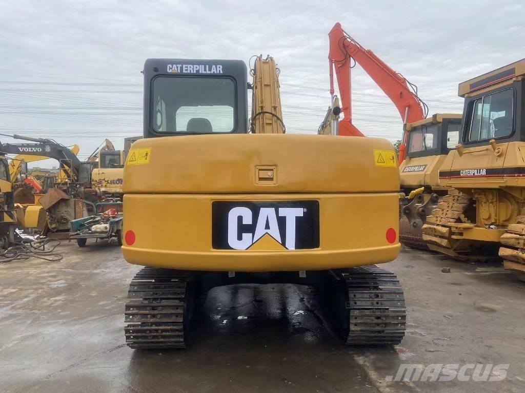 CAT 307 D Közepes (midi) kotrók 7 t - 12 t