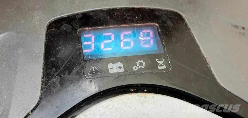 BT SWE200D Gyalogkíséretű targonca