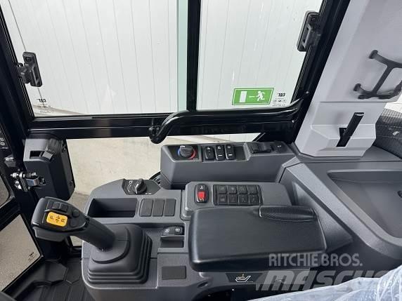 CAT 906 Gumikerekes homlokrakodók