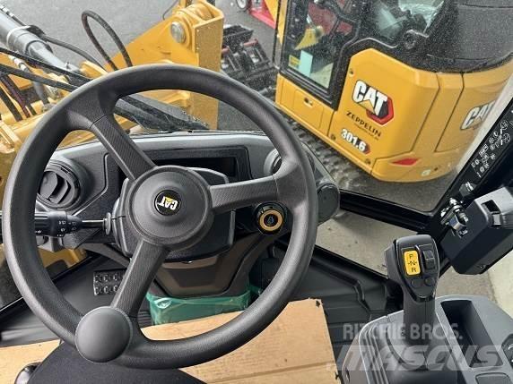 CAT 906 Gumikerekes homlokrakodók