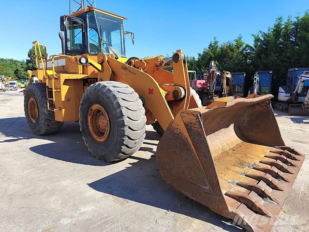 Hyundai HL 760 Gumikerekes homlokrakodók