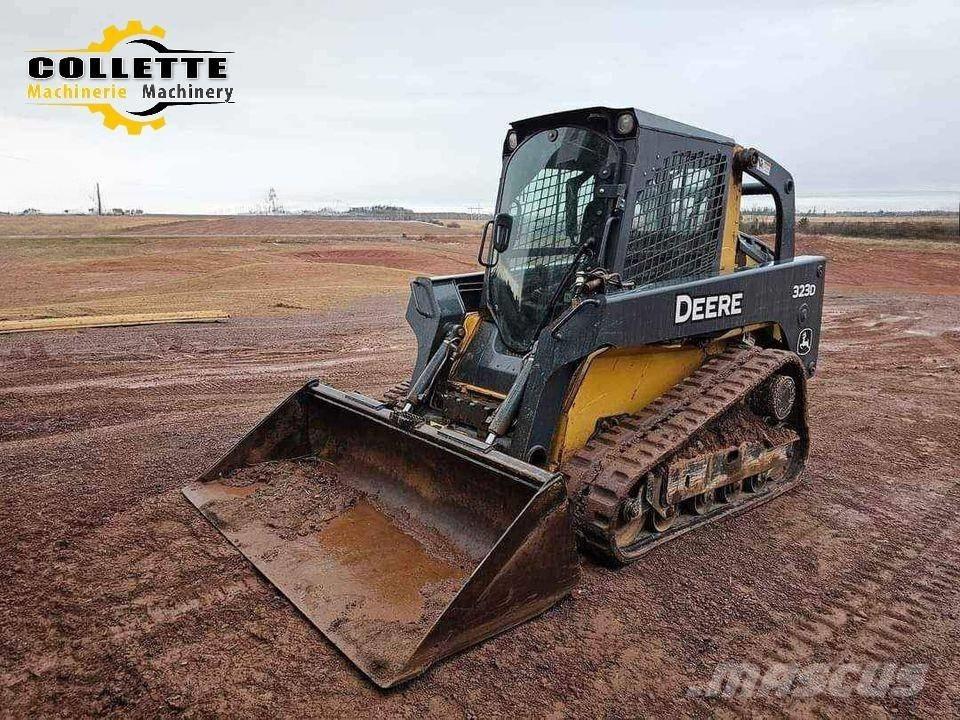 DEERE 323D Kompaktrakodók