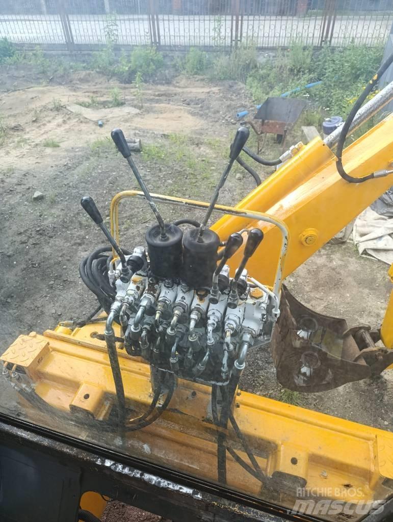 JCB 2 CX Kotrórakodók