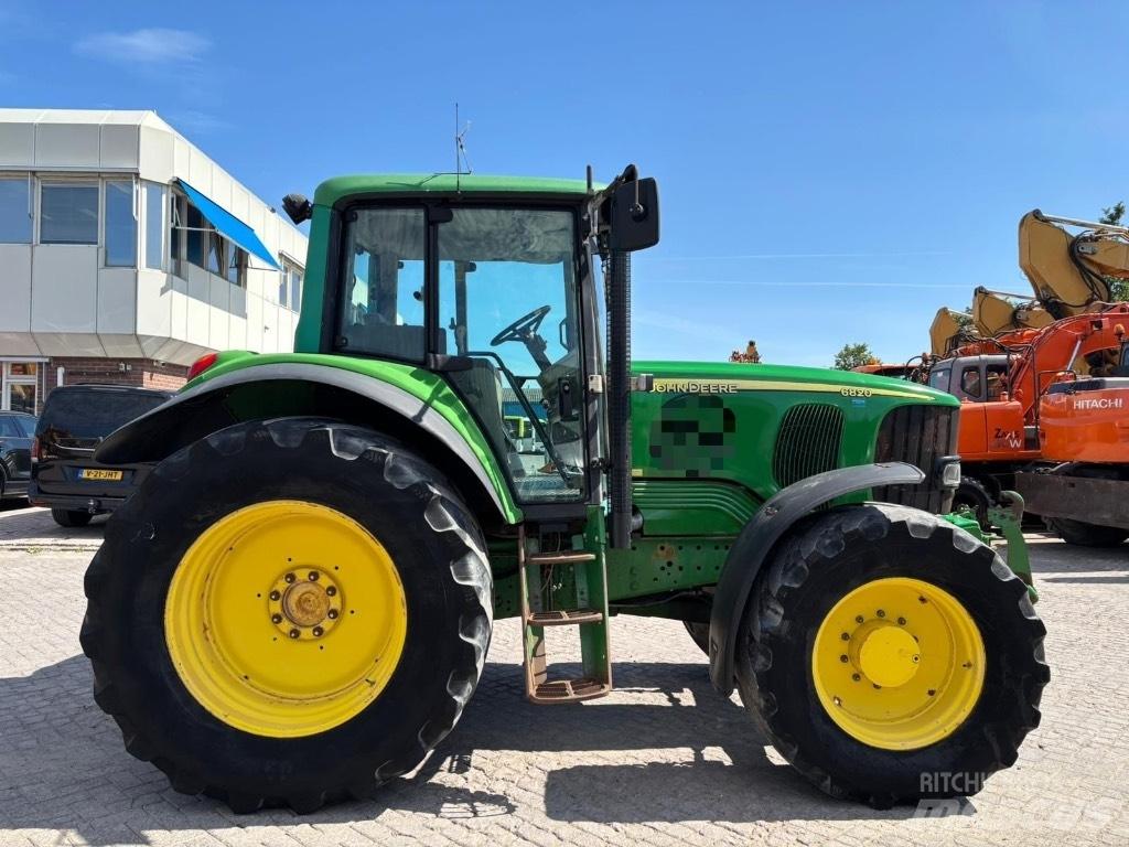 John Deere 6820 AQ Traktorok