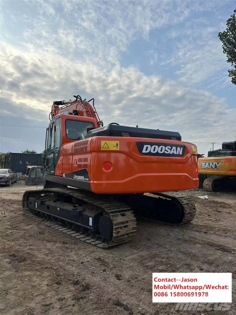 Doosan DX 225 LCA Lánctalpas kotrók