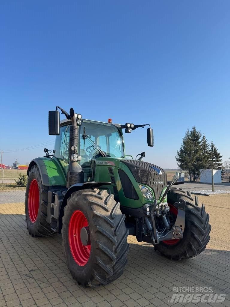 Fendt 724 Profi Traktorok