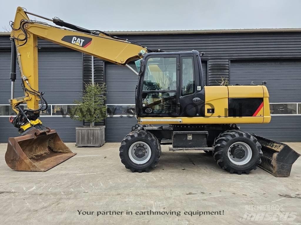 CAT M 315 D Gumikerekes kotrók