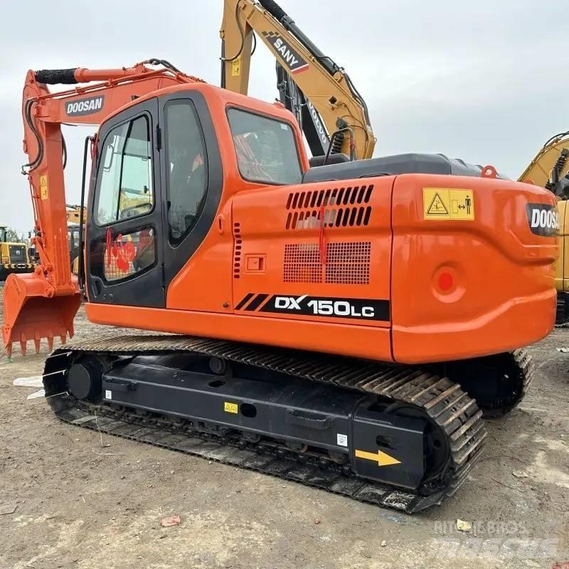 Doosan DX 150 Lánctalpas kotrók