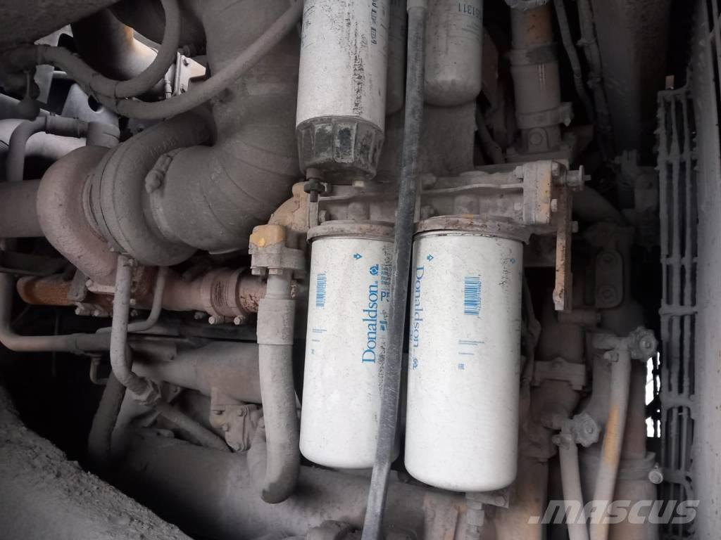 CAT 775 D Nehézdömper