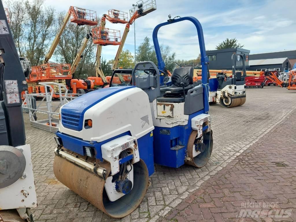 Dynapac CC1200 VI Ikerdobos hengerek