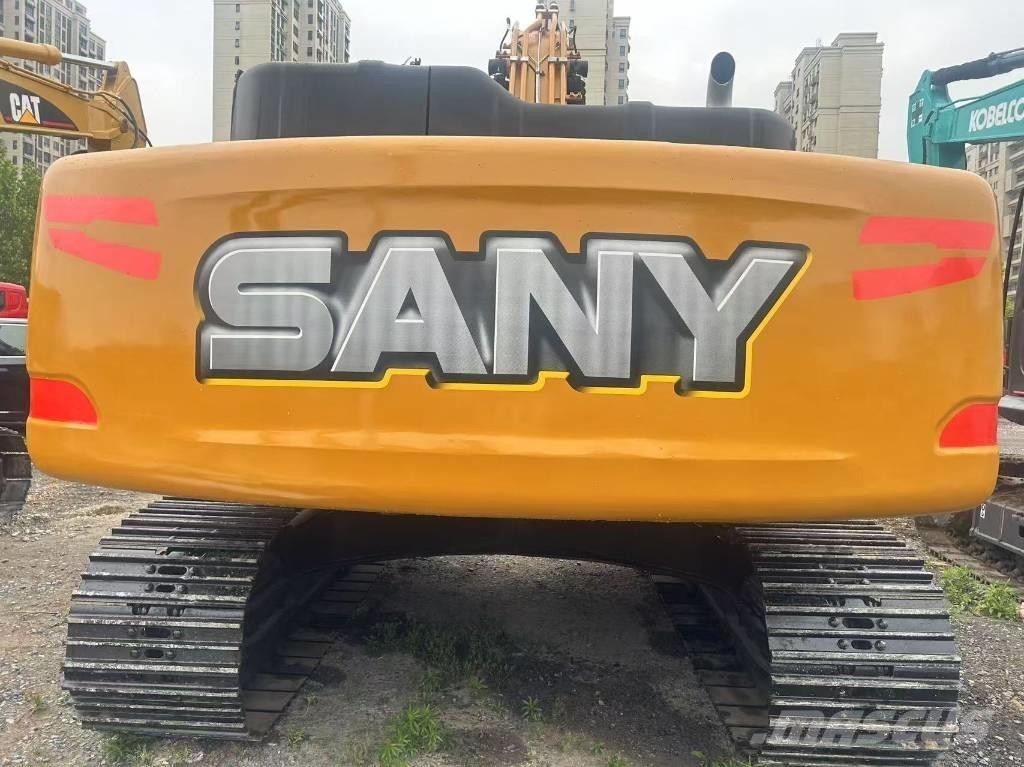 Sany 215c Közepes (midi) kotrók 7 t - 12 t