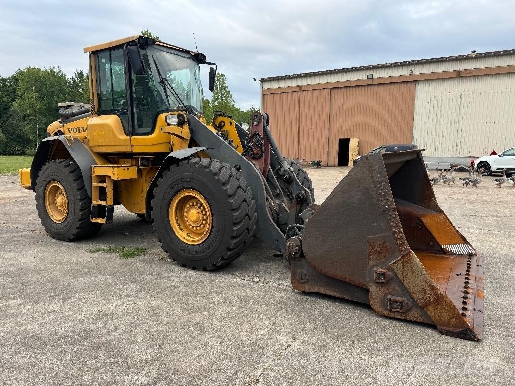 Volvo L 70 F Gumikerekes homlokrakodók