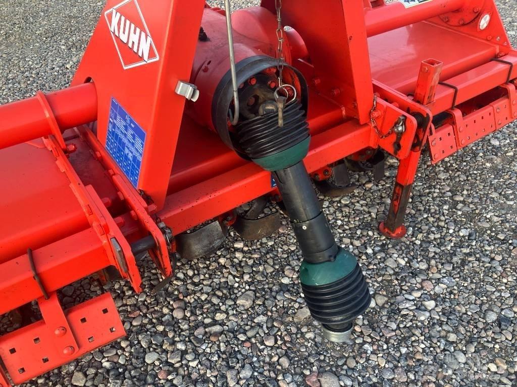 Kuhn EL 122 Kardánhajtású ekék és Forgó-boronák