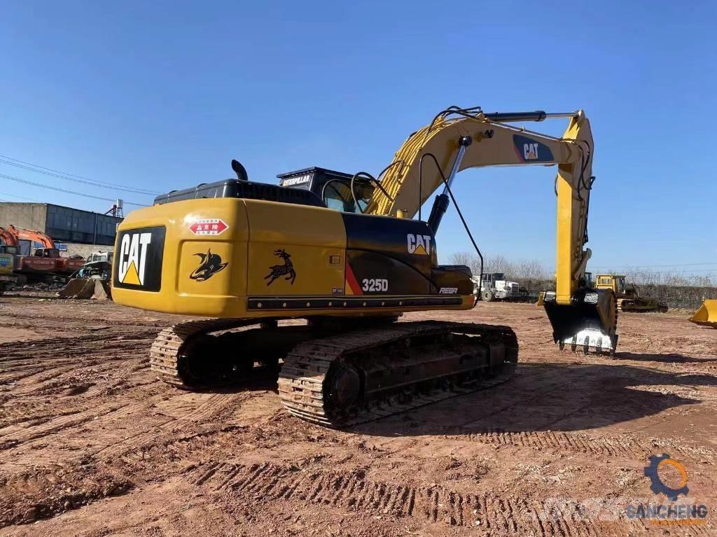 CAT 325 D Lánctalpas kotrók