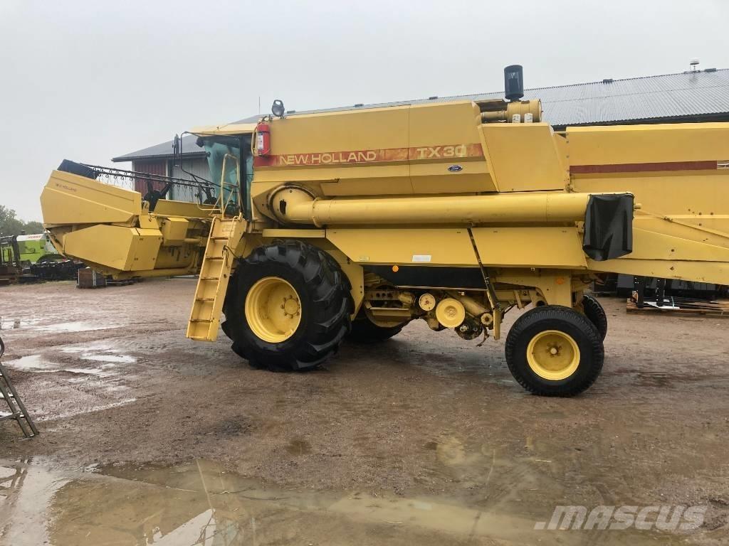 New Holland TX 30 Kombájnok