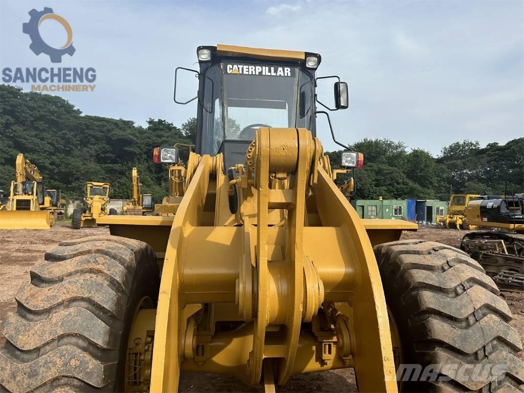 CAT 966F Gumikerekes homlokrakodók