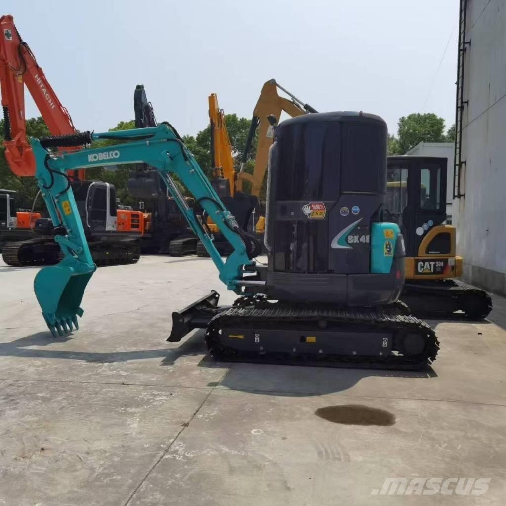 Kobelco SK 40 Mini kotrók < 7t