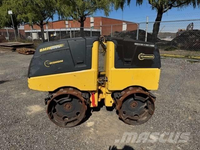 Bomag BMP 8500, Vält Ikerdobos hengerek