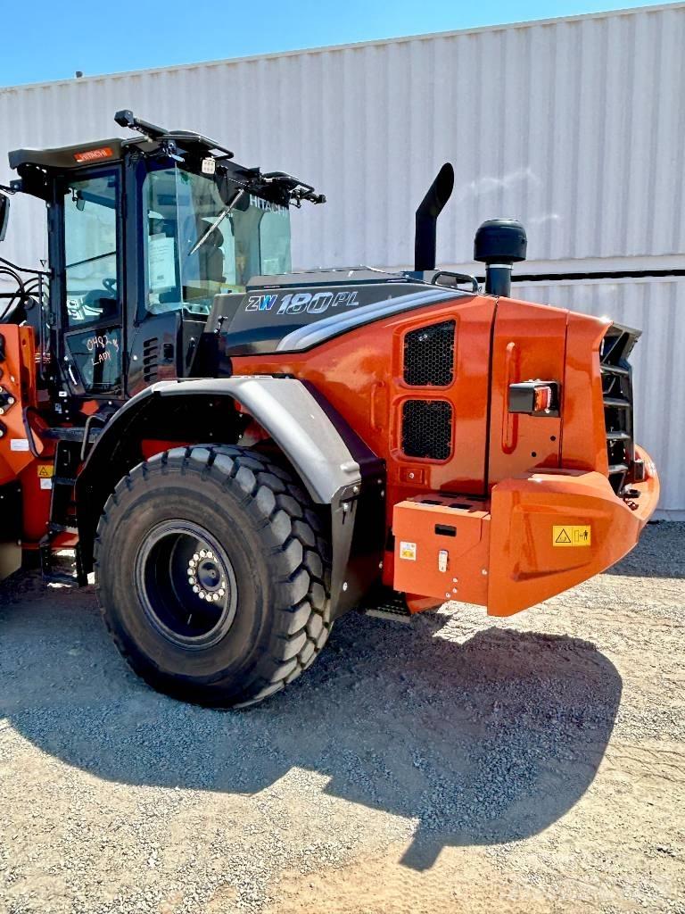 Hitachi ZW180-7PL Gumikerekes homlokrakodók