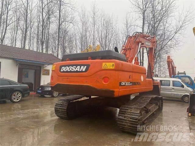 Doosan DX300LC Lánctalpas kotrók
