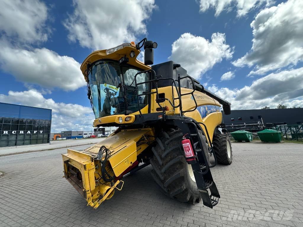 New Holland CX 8080 Kombájnok