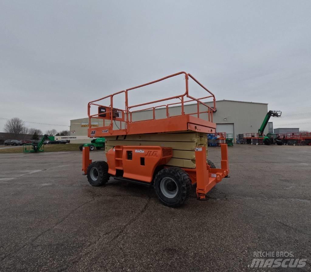 JLG 4394 RT Ollós emelők