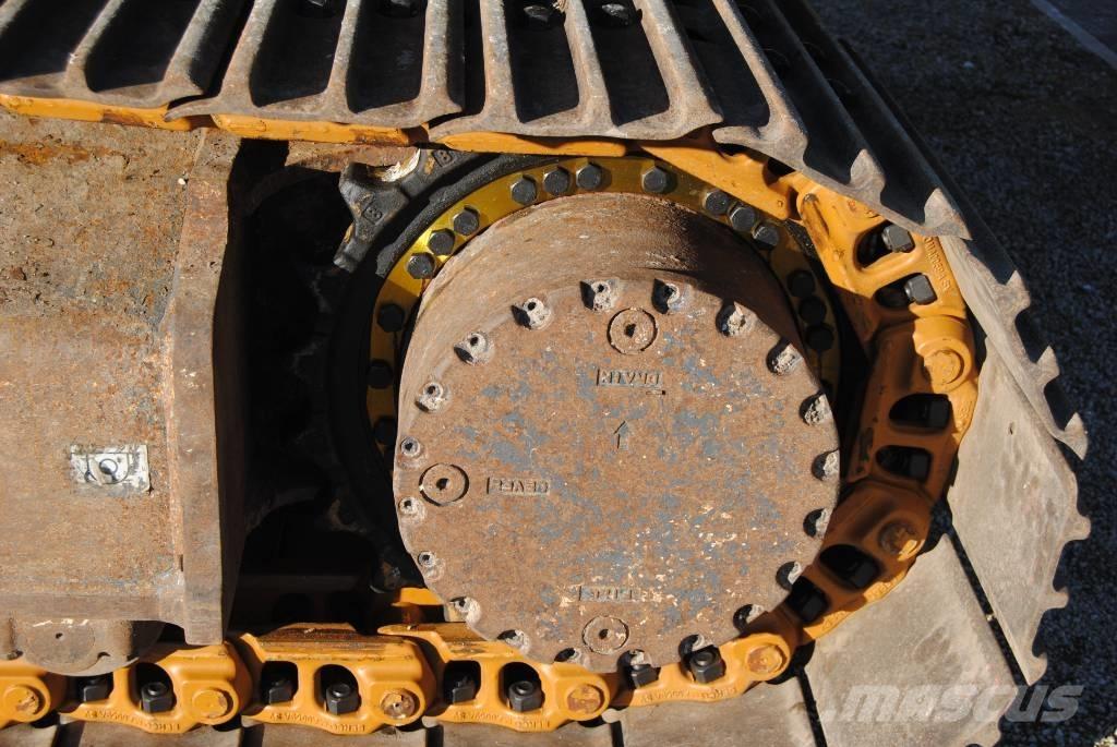 Kobelco SK210LC-10E Lánctalpas kotrók