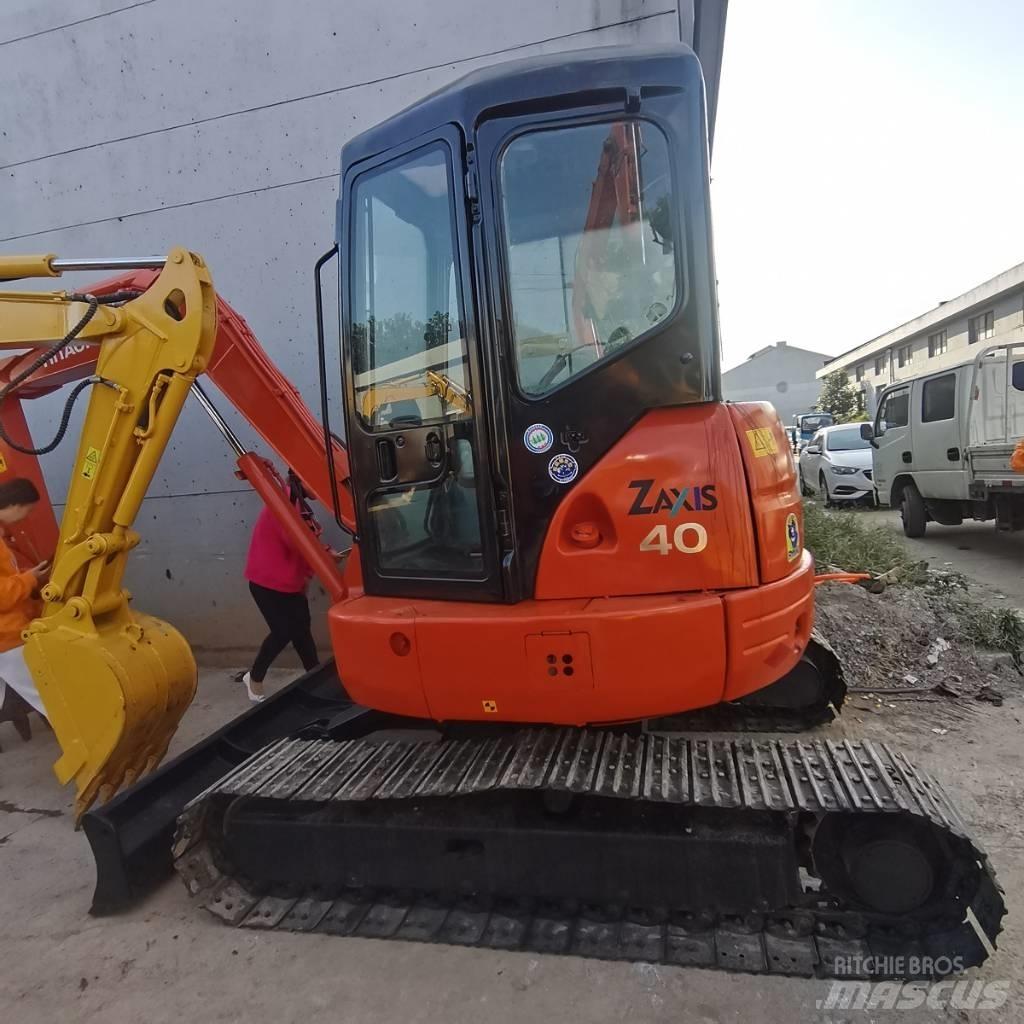 Hitachi ZX 40 U Mini kotrók < 7t