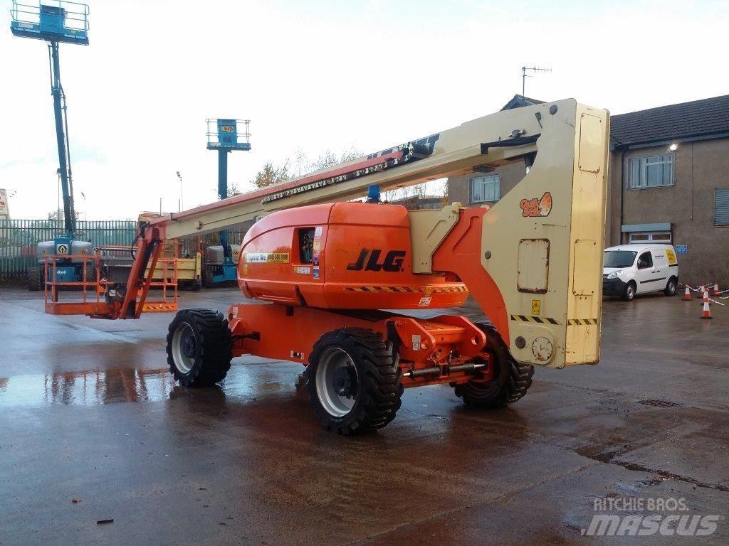 JLG 800AJ Karos emelők