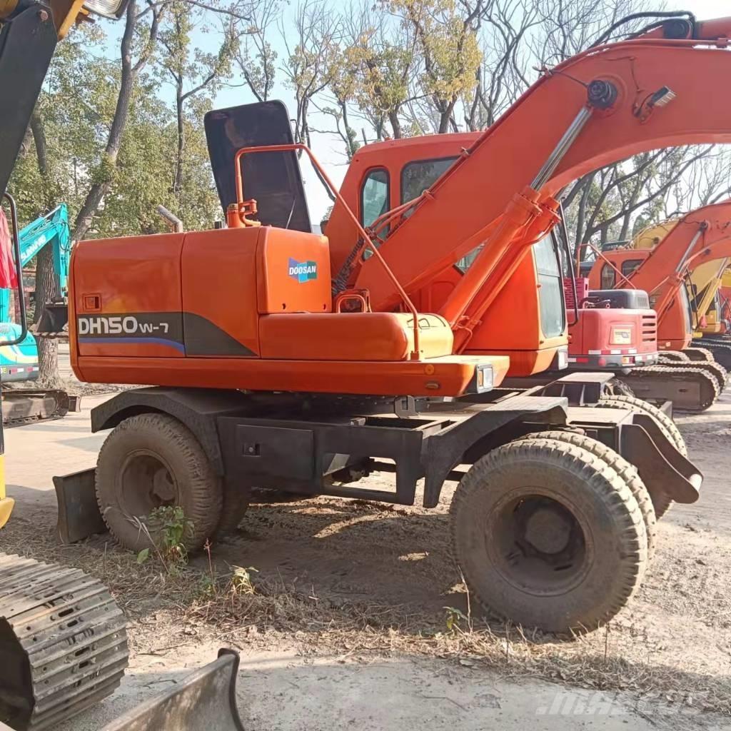 Doosan DH150W-7 Gumikerekes kotrók