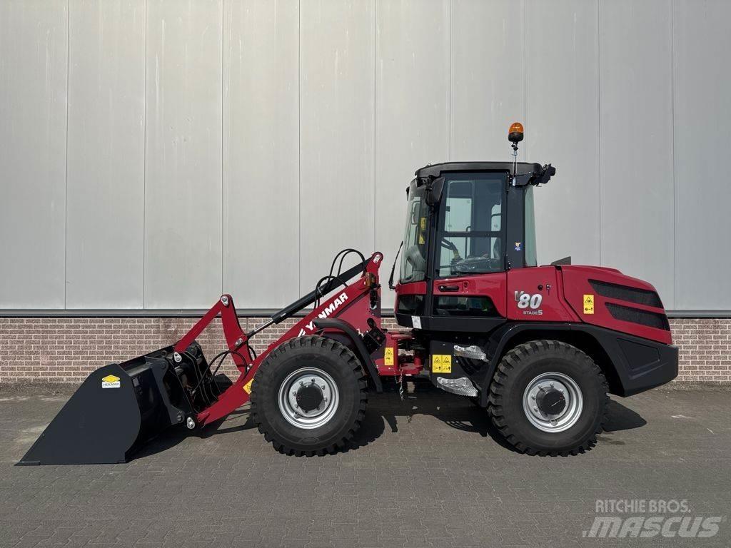 Yanmar V80-5 Gumikerekes homlokrakodók