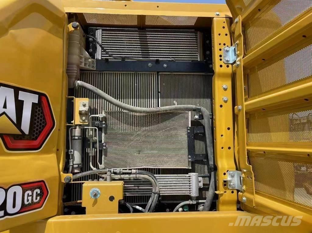 CAT 320GC Lánctalpas kotrók