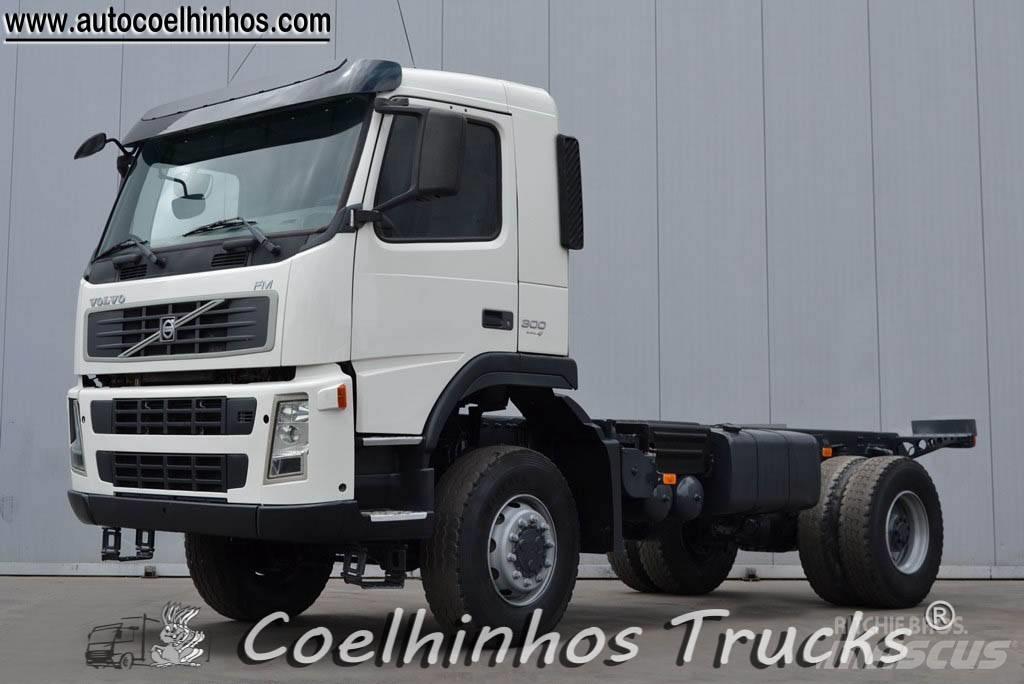 Volvo Fm 300  4x4 Fülkés alváz