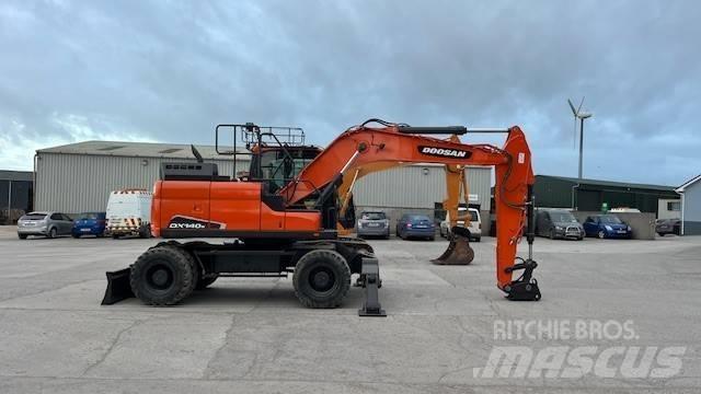 Doosan DX140W-5 Gumikerekes kotrók