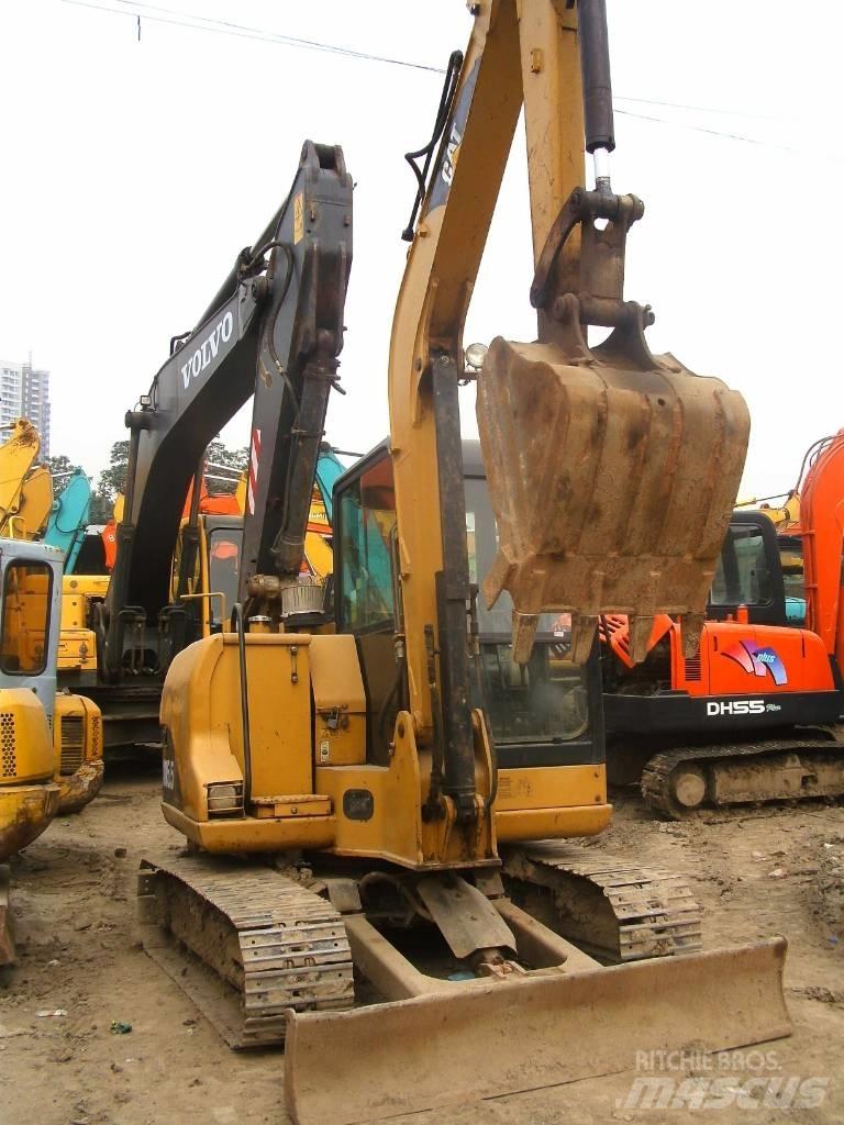 CAT 305.5 Lánctalpas kotrók