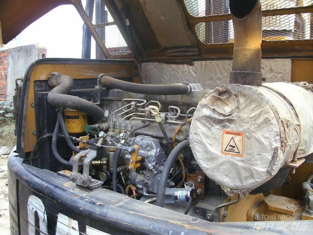 CAT 305.5 Lánctalpas kotrók