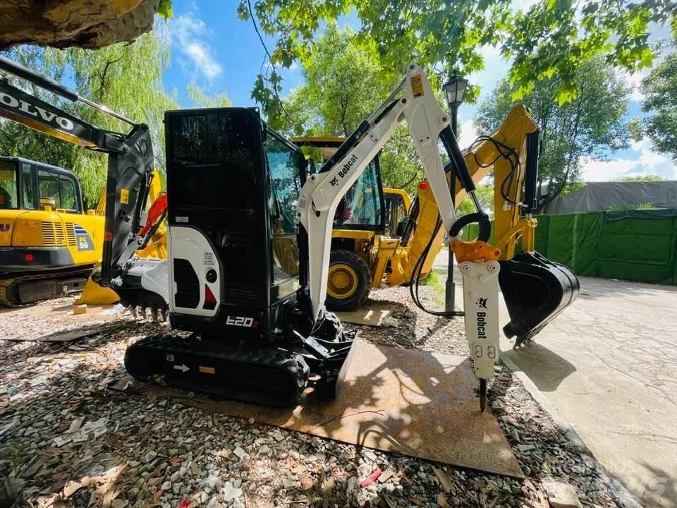 Bobcat E20z Mini kotrók < 7t