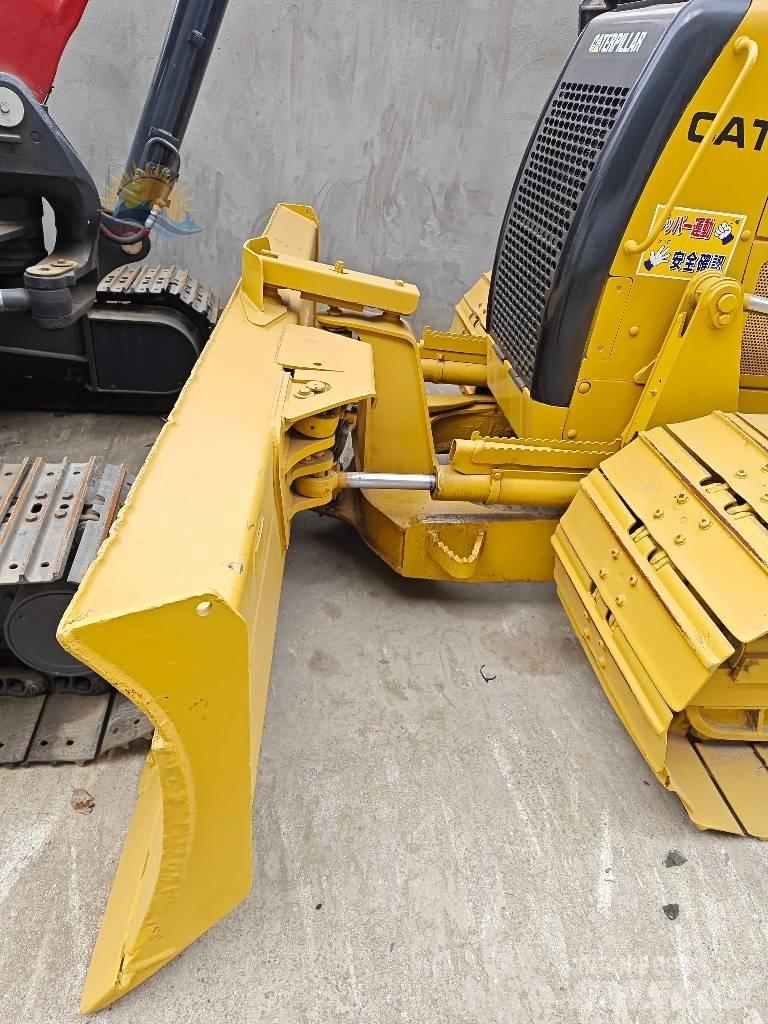 CAT D 5 K lánctalpas dózerek