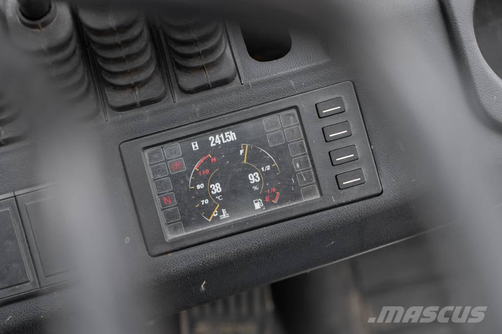 Manitou MI 25 D Dízel targoncák