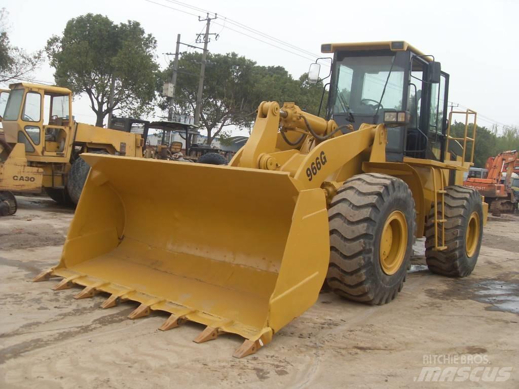 CAT 966G Gumikerekes homlokrakodók
