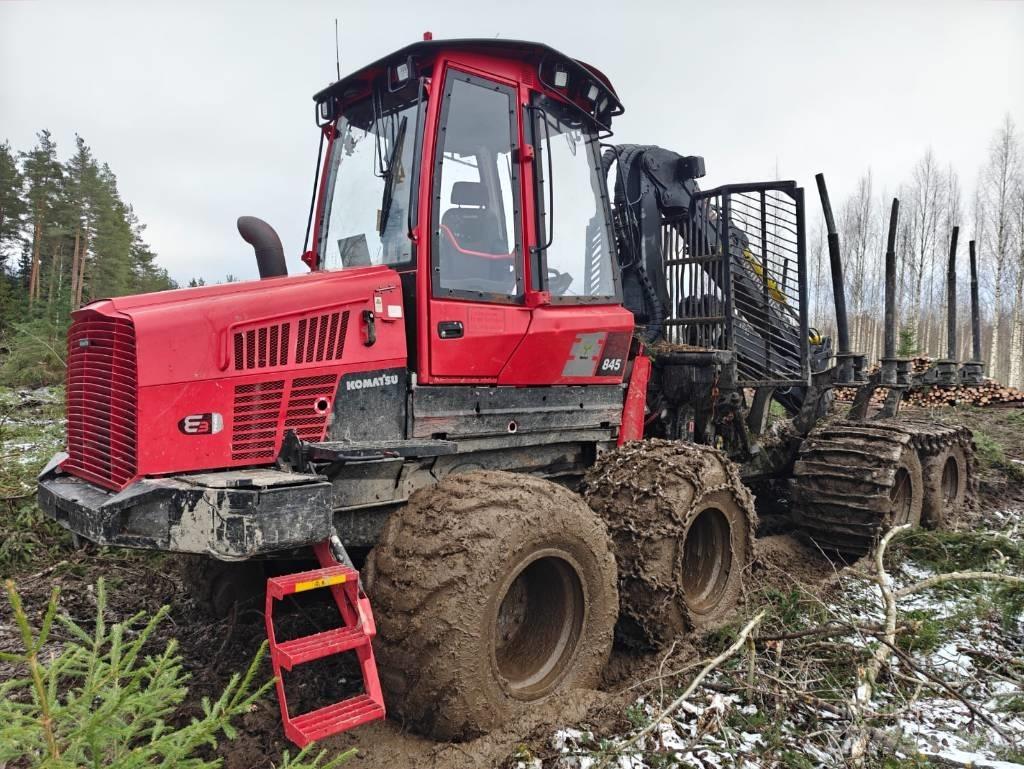 Komatsu 845 Kihordók