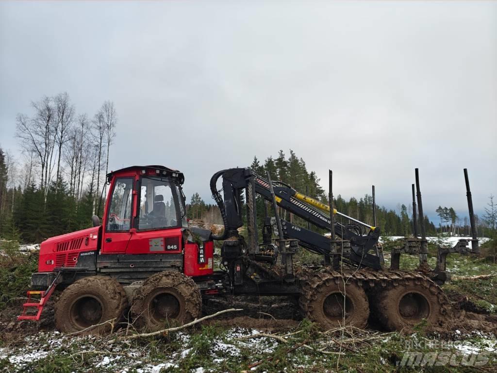 Komatsu 845 Kihordók