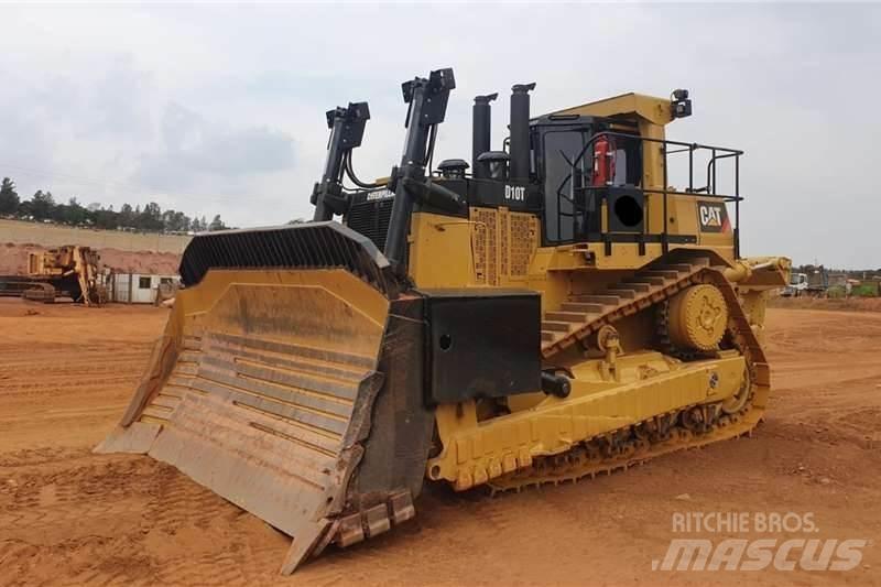 CAT  D10T lánctalpas dózerek