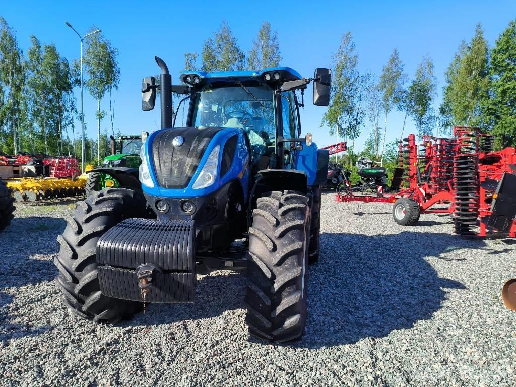 New Holland T 7.230 Traktorok