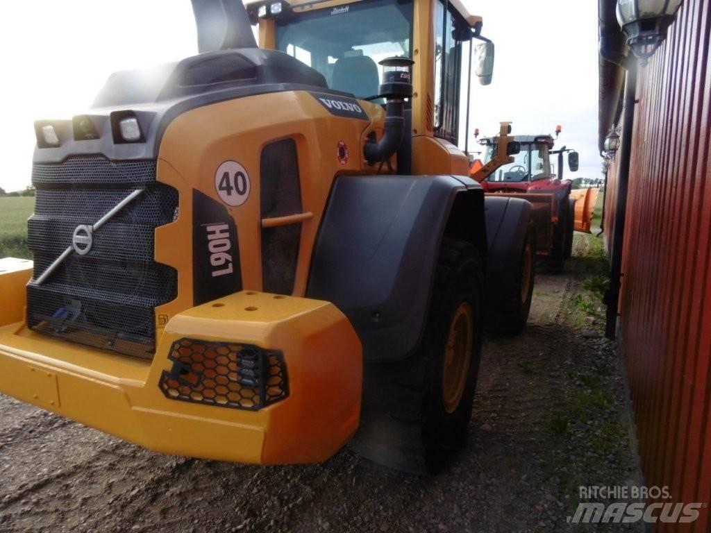 Volvo L 90 H Gumikerekes homlokrakodók