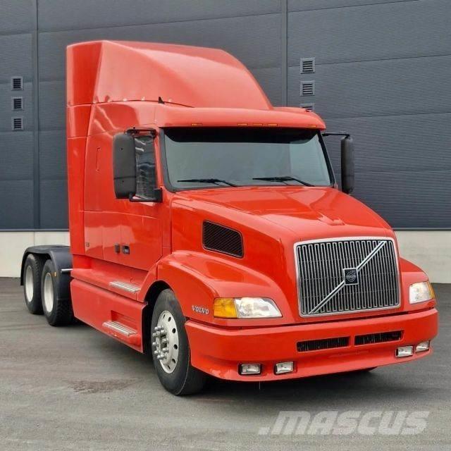Volvo VNL-4 Nyergesvontatók